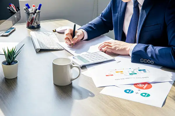 畜三腺指的是哪个部位